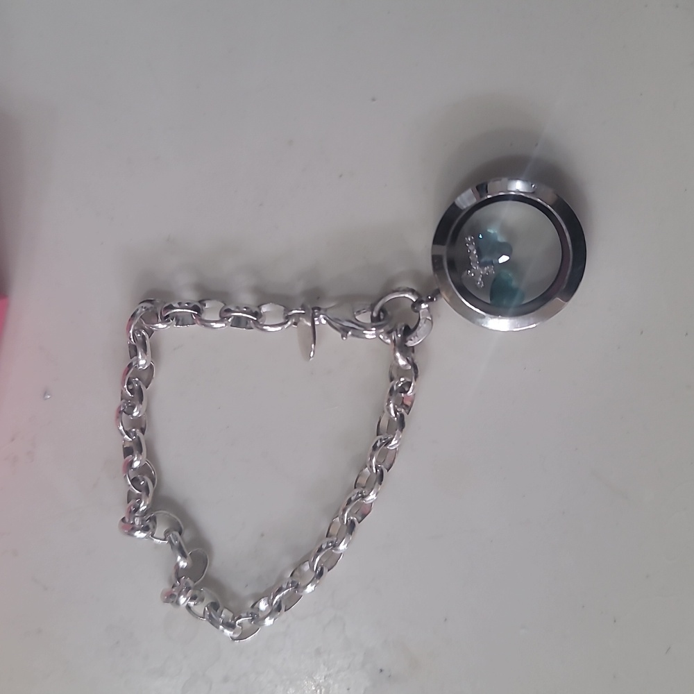 Bracelet